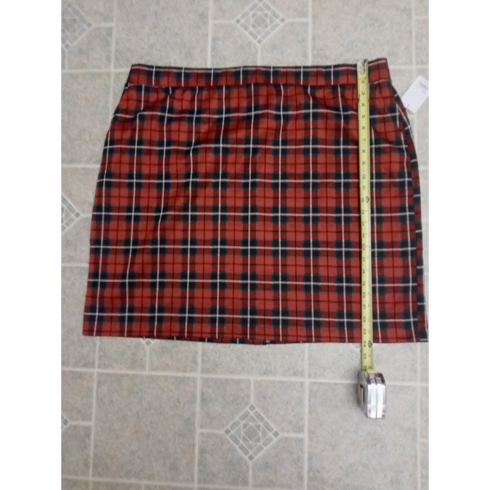 Croft And Barrow  Red Plaid Skirt Size 3X mid rise pockets